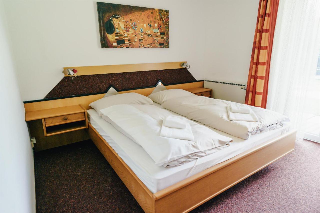 Gaestehaus Frank Otel Velden am Wörthersee Dış mekan fotoğraf