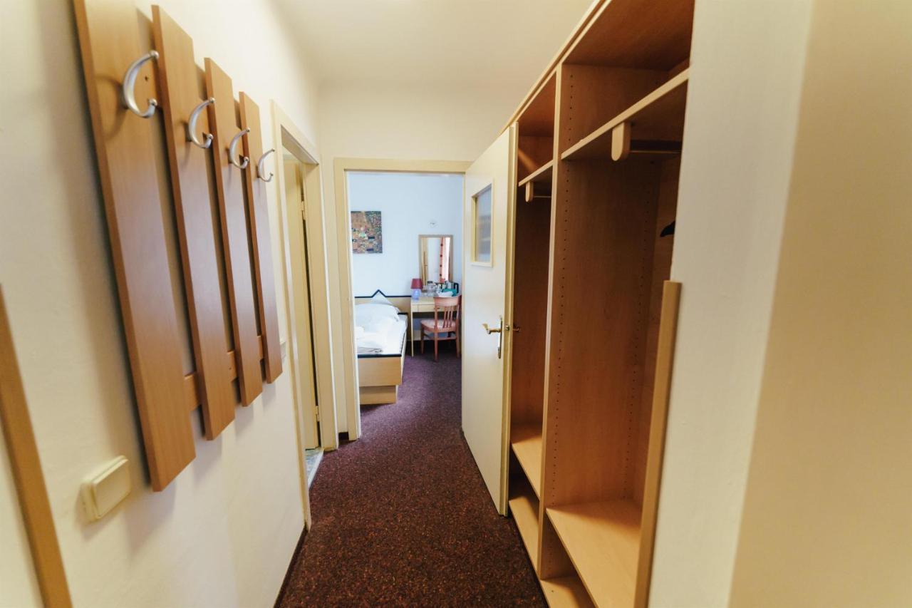 Gaestehaus Frank Otel Velden am Wörthersee Dış mekan fotoğraf