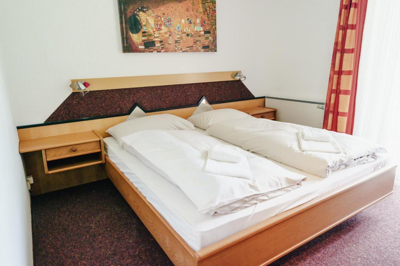 Gaestehaus Frank Otel Velden am Wörthersee Dış mekan fotoğraf