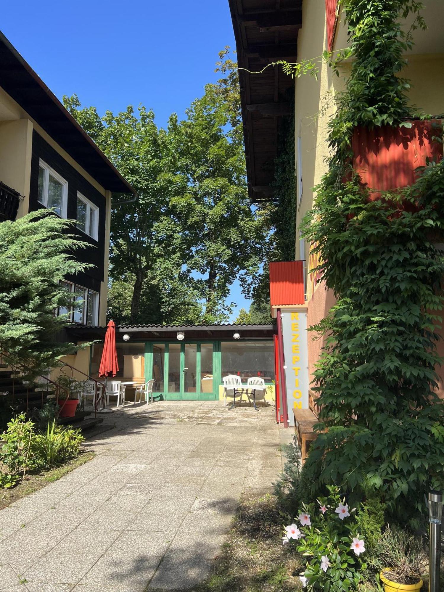 Gaestehaus Frank Otel Velden am Wörthersee Dış mekan fotoğraf